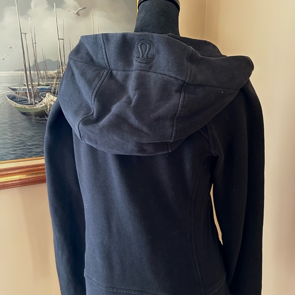 Lululemon black full zipped hoodie, Size 6, excellent preloved condition. - Picture 2 of 5